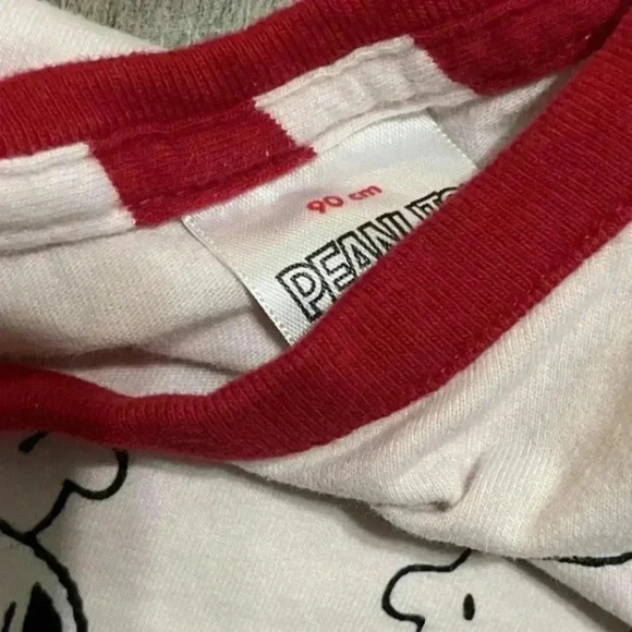 Hanna Andersson Peanuts Valentine's
Pj Set 90/100 | 3/4 - Picture 4 of 7